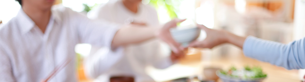 家族の食卓イメージ